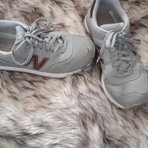 Ladies sneakers shoes